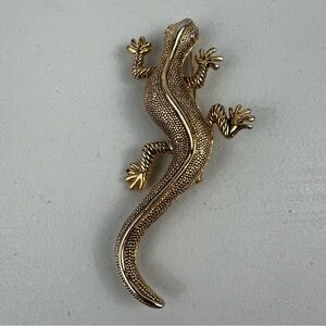 Vintage Gold Toned Lizard Brooch